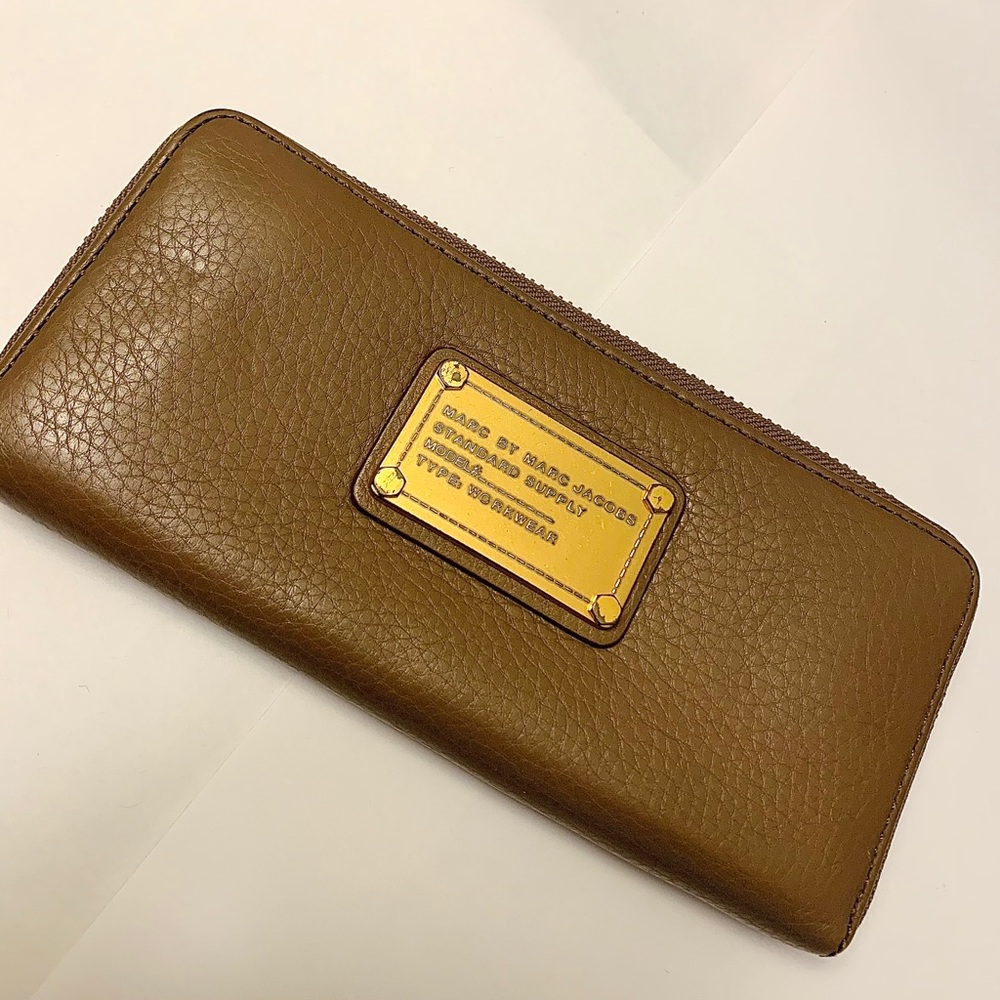 MARC BY MARC JACOBS Tan Leather Wallet